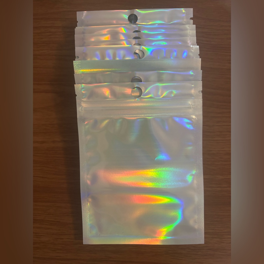 Holographic Packaging Pouch’s (25 Pieces)